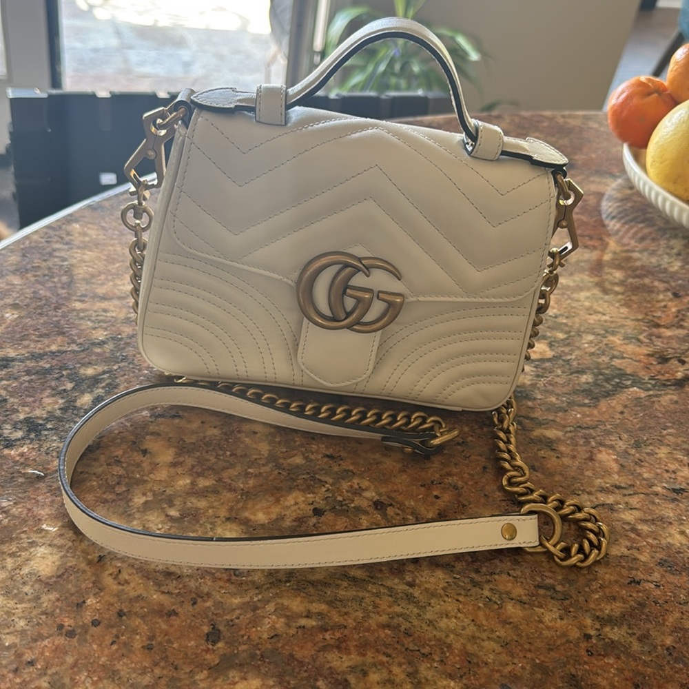 Gucci Double G Marmont Bag - Picture 7 of 17